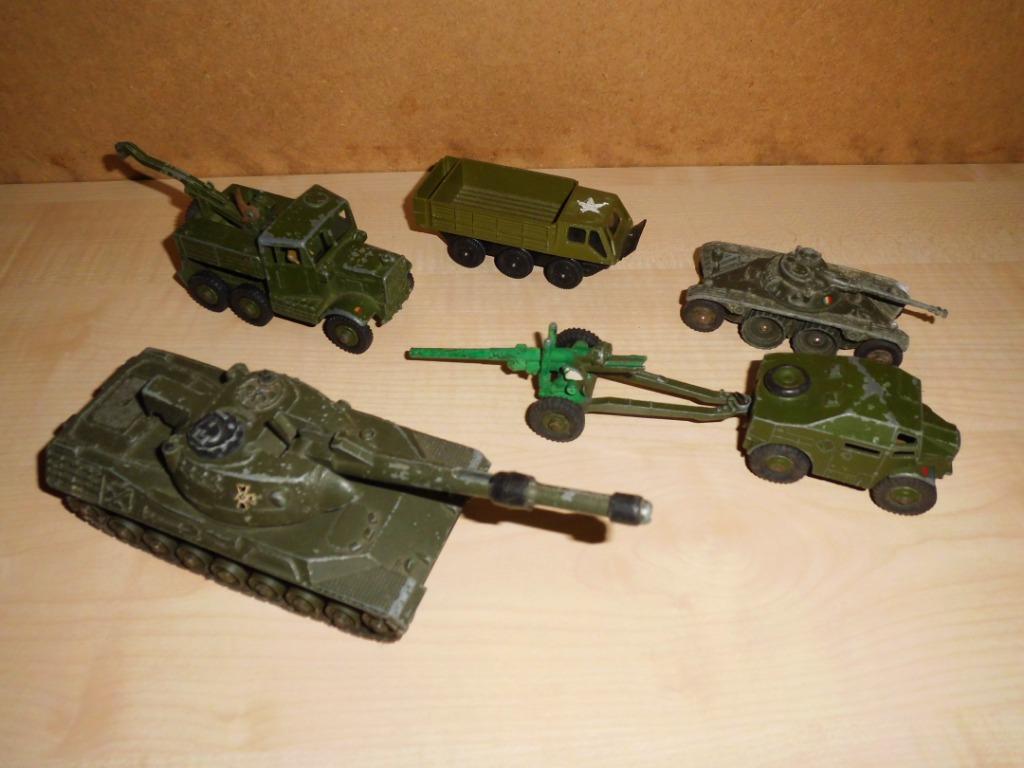 oude leger voertuigen van dinky toys, Ophalen of Verzenden, Gebruikt, Bus of Vrachtwagen, Dinky Toys