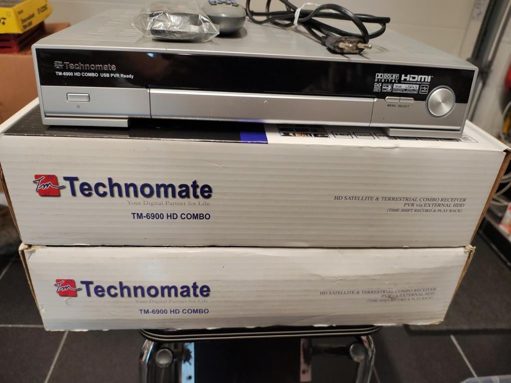 3 x Technomate 6900 + acc., Enlèvement, Utilisé