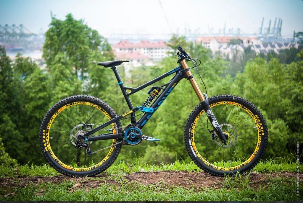 Downhill Bike canyon torque frx 9.0 flashzone ( a negocier ), Fietsen en Brommers, Fietsen | Mountainbikes en ATB, Zo goed als nieuw