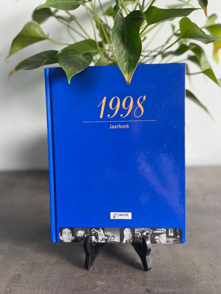 1998 Jaarboek, Boeken, Overige gebieden, Zo goed als nieuw, Artis- historia, Ophalen