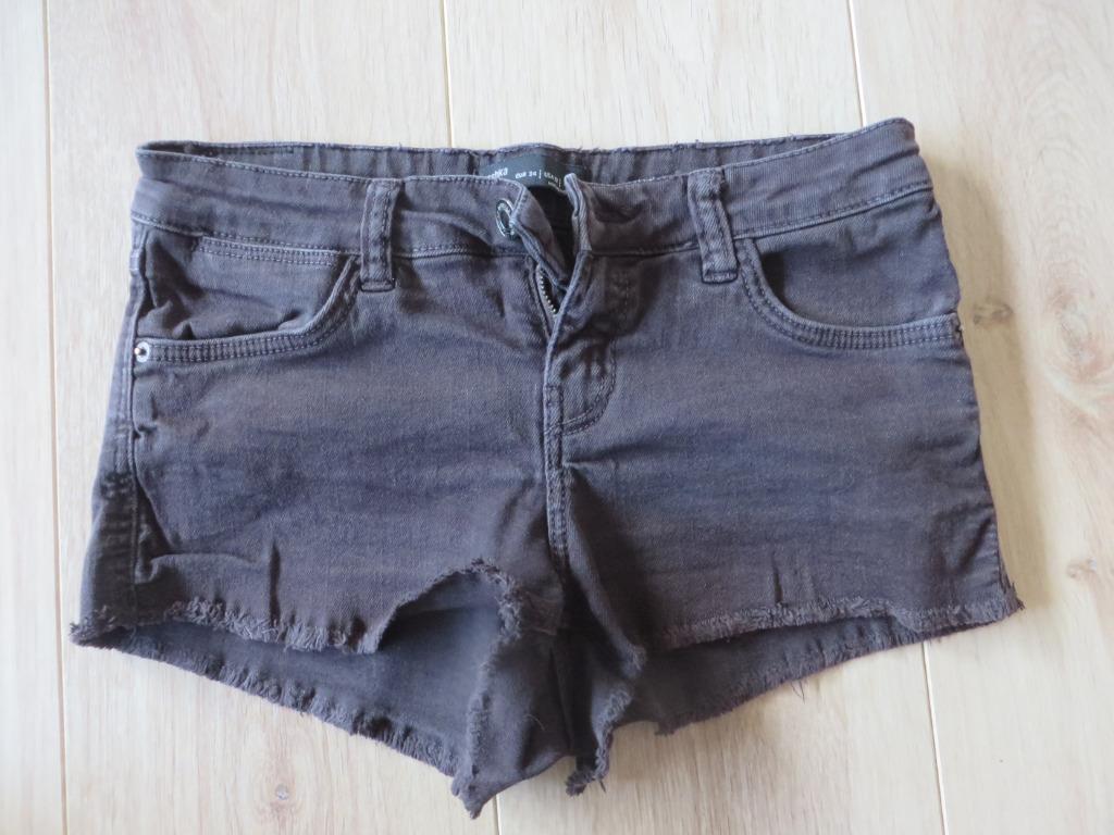short Bershka mt 34 (nr 4986), Ophalen of Verzenden, Gedragen, Maat 34 (XS) of kleiner, Zwart