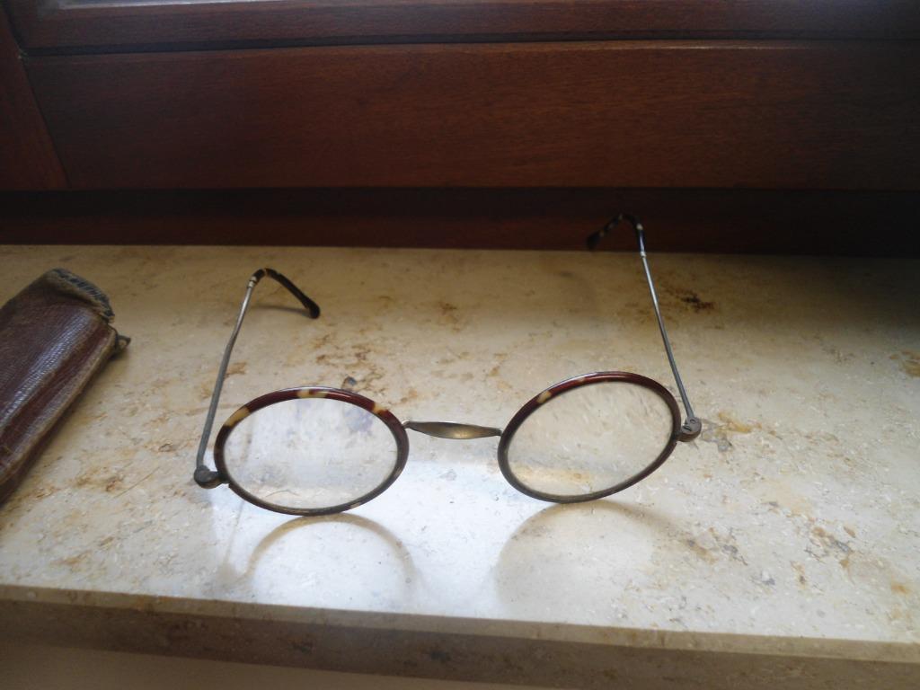 Ancienne Paire de Lunettes 1900-1910- dans leur Jus., Autres marques, Enlèvement ou Envoi, Utilisé, Lunettes