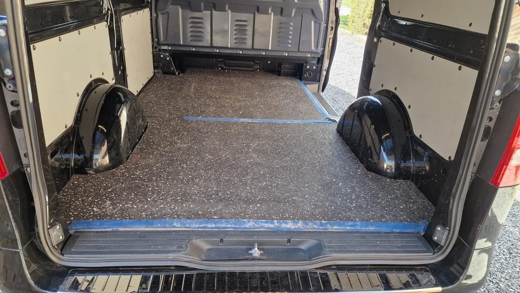 Anti slip vloerbekleding vito, Ophalen, Zo goed als nieuw