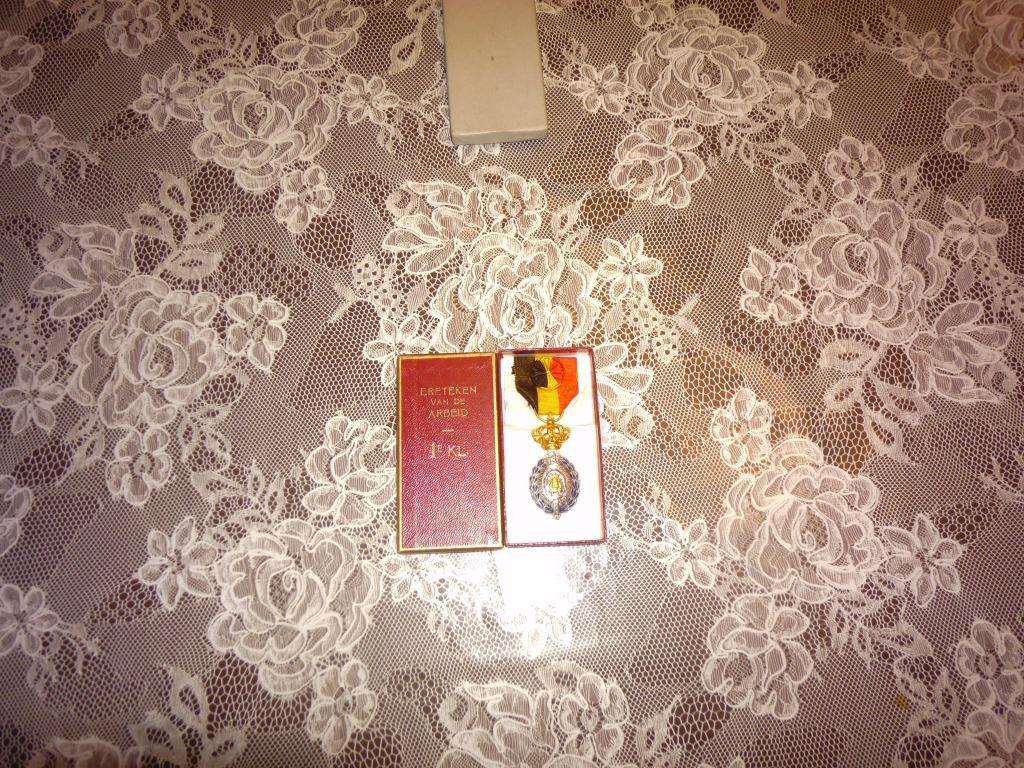 medaille, Ophalen, Overige materialen