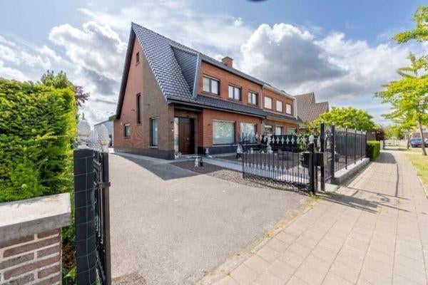 À VENDRE PAR DES PARTICULIERS : MAISON AVEC ENTREPÔT/HANGAR, Immo, Maisons à vendre, Province de Flandre-Occidentale, Izegem, 3 pièces