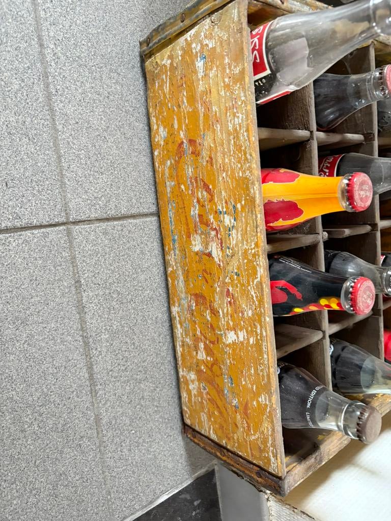 Oude coca cola bak met flessen, Ophalen of Verzenden