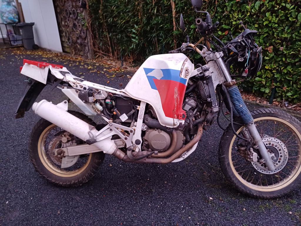honda africa twin 750 rd04 onderdelen, Enlèvement ou Envoi, Utilisé