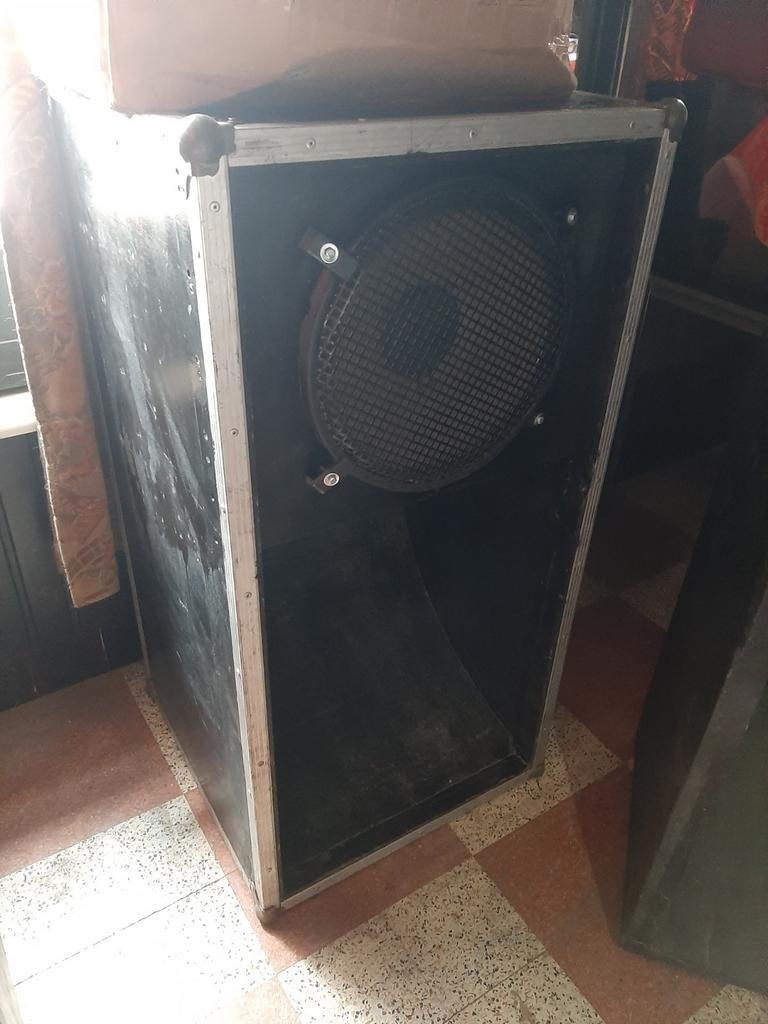 JBL glijbaan 2x. Basskasten., Gebruikt, 120 watt of meer, Front, Rear of Stereo speakers, Ophalen