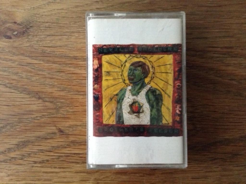 muziekcassette the neville brothers, CD & DVD, Cassettes audio, Enlèvement ou Envoi, R&B et Soul, 1 cassette audio, Originale