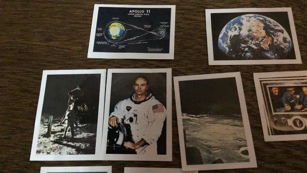 Milou apollo 11(x5b), Verzamelen, Ophalen of Verzenden, Zo goed als nieuw