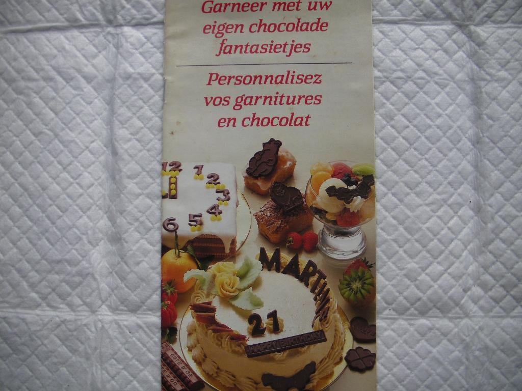 moule pour personnalisez vos garnitures en chocolat, Ophalen of Verzenden, Gebruikt, Cupcakes, Bakvorm