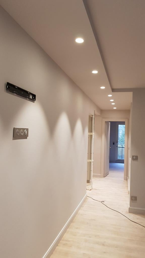 Peintre décorateur, Services & Professionnels, Papier peint