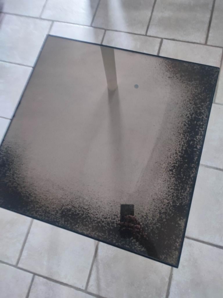 Table basse un carré de 60x60 sur une hauteur de 42 cm, Moins de 50 cm, Carré, Verre, 50 à 100 cm