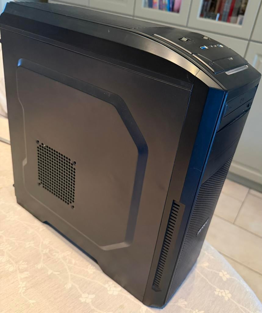 Gaming PC, Intel i5, Computers en Software, Desktop Pc's, MSI, 32 GB, Ophalen of Verzenden, Zo goed als nieuw