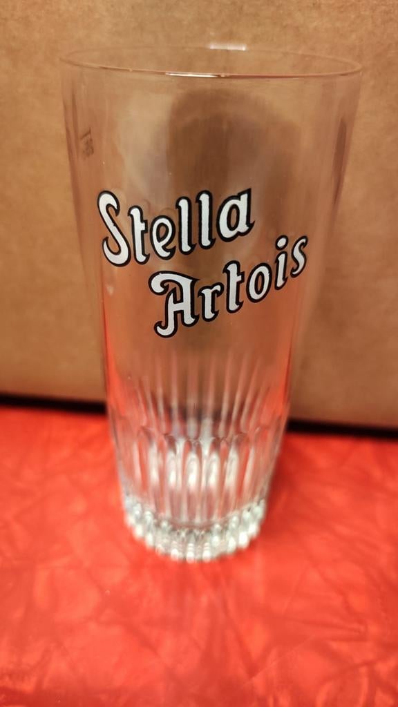 2 oude glazen Stella artois, Verzamelen, Ophalen of Verzenden, Zo goed als nieuw, Stella Artois