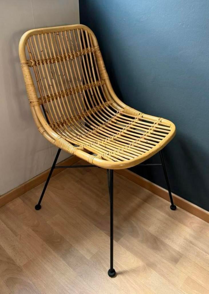 Rotan stoel, Huis en Inrichting, Ophalen, Zo goed als nieuw