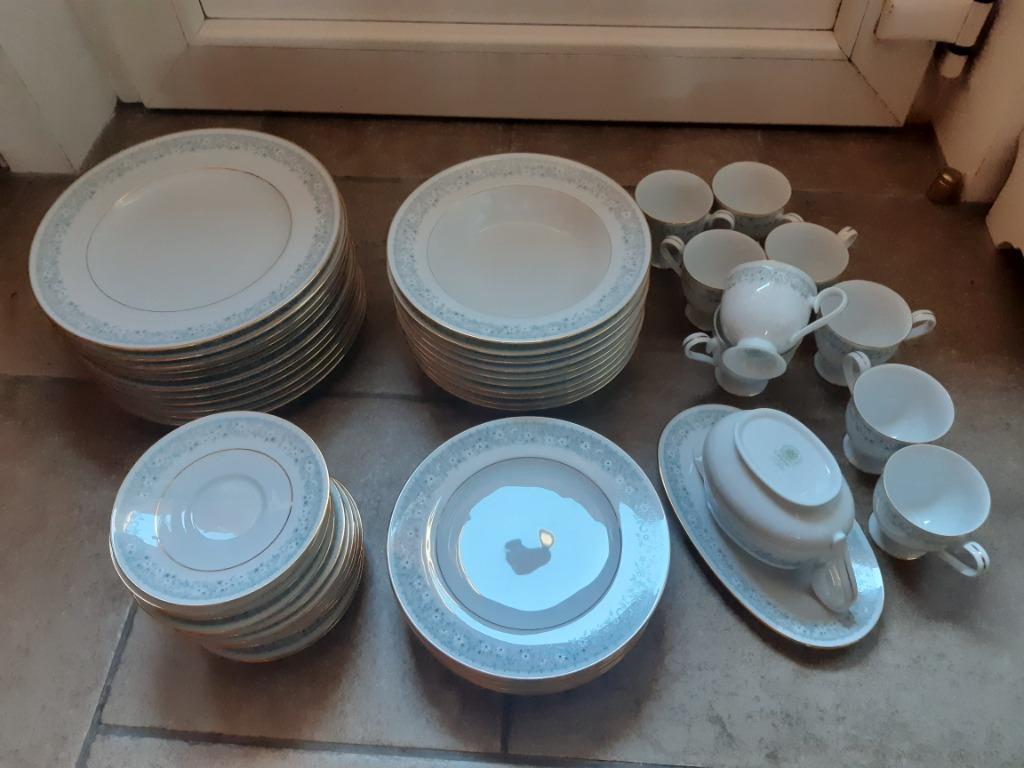 vintage eetservies blauwe bloemen goud randje, Ophalen, Gebruikt, Compleet servies