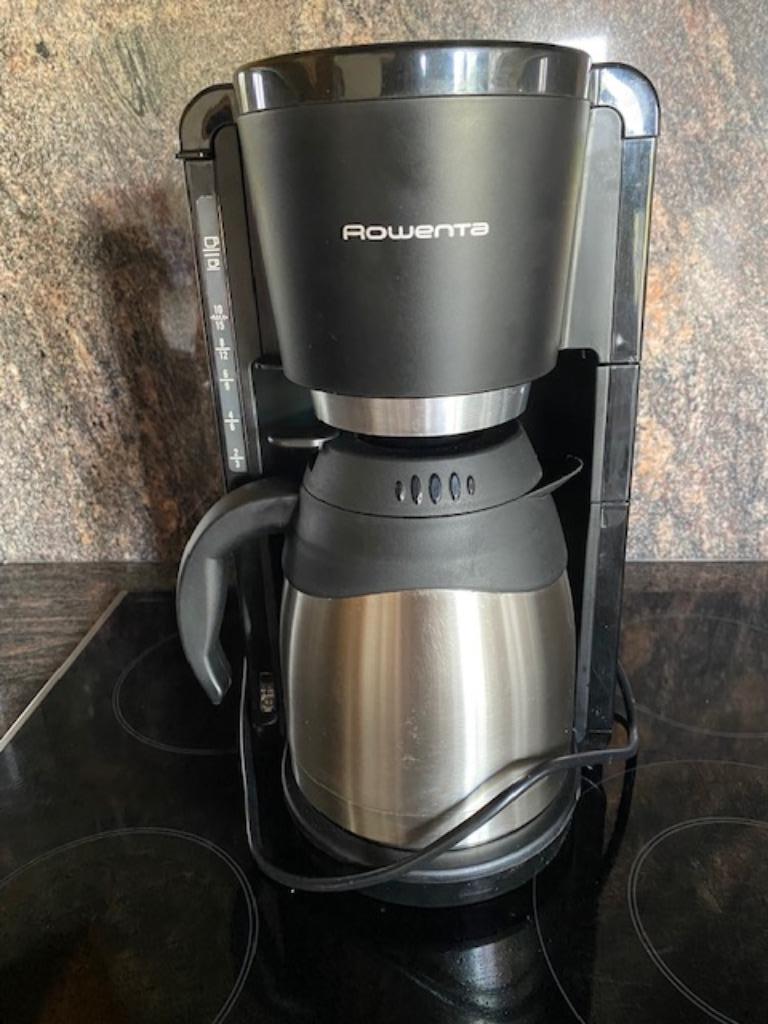 Koffiezetapparaat Rowenta, Elektronische apparatuur, Koffiezetapparaten, Ophalen, Koffiemachine, Gemalen koffie, Zo goed als nieuw