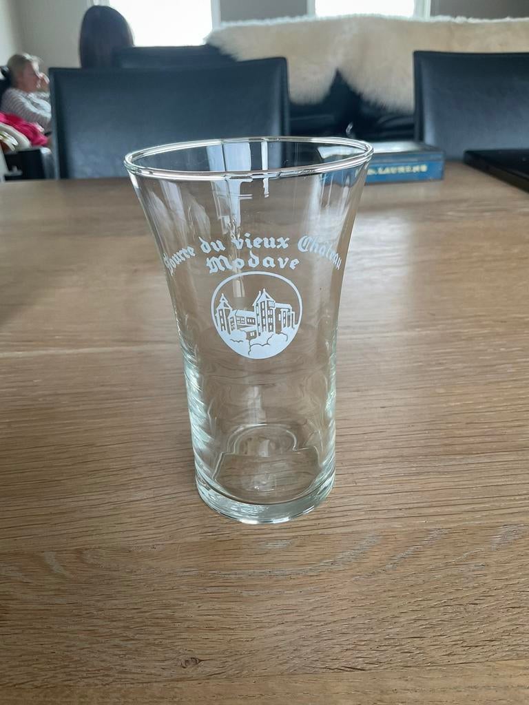 Bronwaterglas van het oude Moldavische kasteel, Verzamelen, Ophalen of Verzenden, Zo goed als nieuw, Waterglas