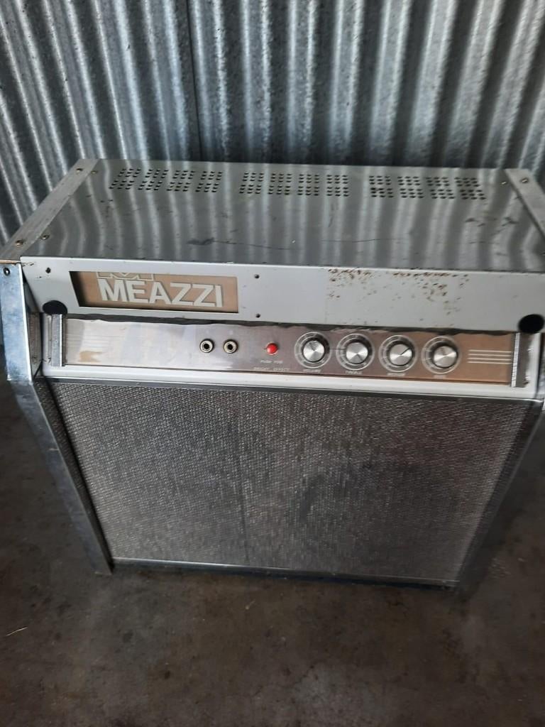 Meazzi 444 solid basversterker, Ophalen, Gebruikt, Basgitaar, 100 watt of meer