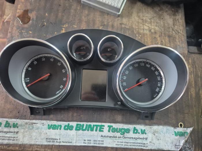 Compteur kilométrique KM d'un Opel Insignia, Enlèvement ou Envoi, 3 mois de garantie, Utilisé, Opel