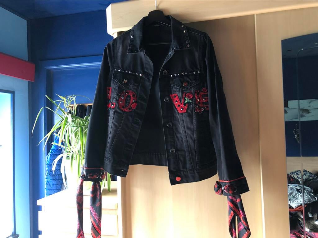 Veste Desigual, Ophalen of Verzenden, Zo goed als nieuw