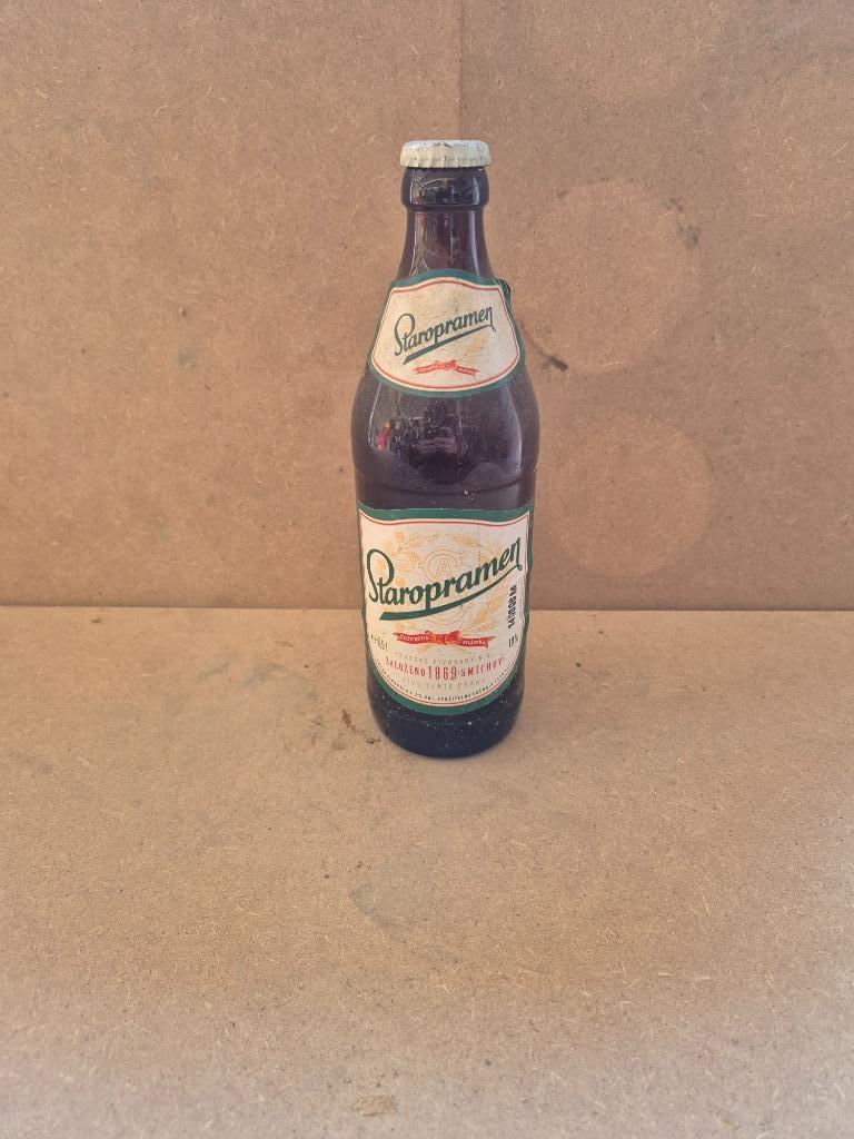 Bouteille de bière Staropramen, Ophalen of Verzenden, Gebruikt, Flesje(s), Overige merken