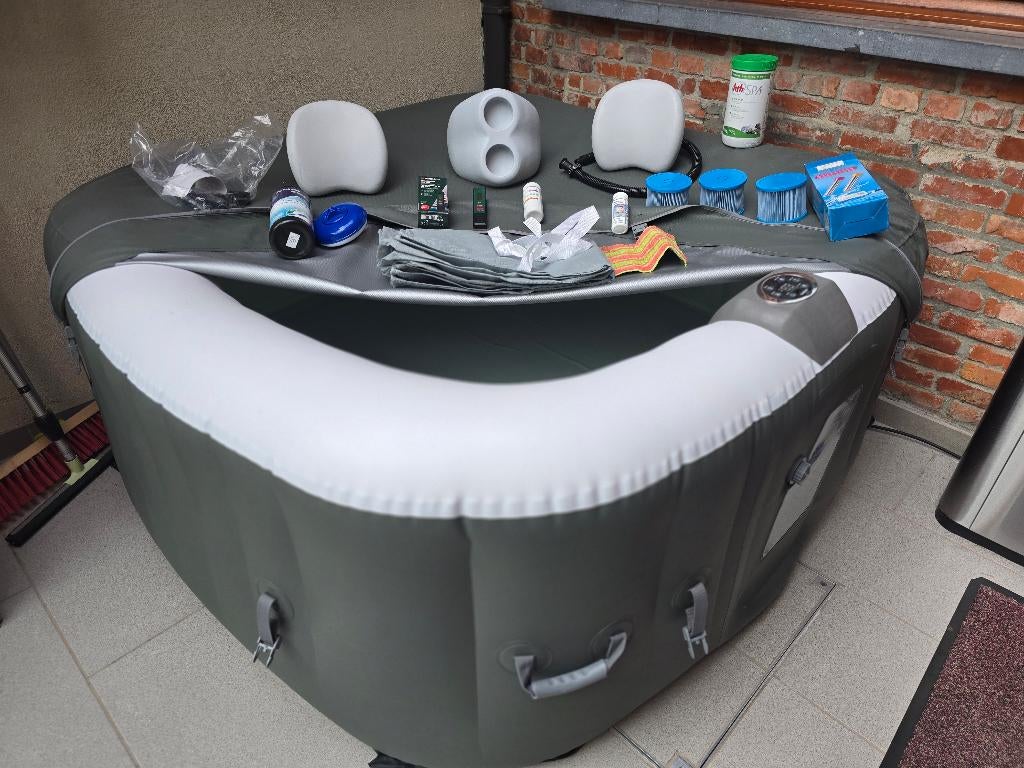 Jacuzzi extérieur, Enlèvement, Comme neuf, Pompe