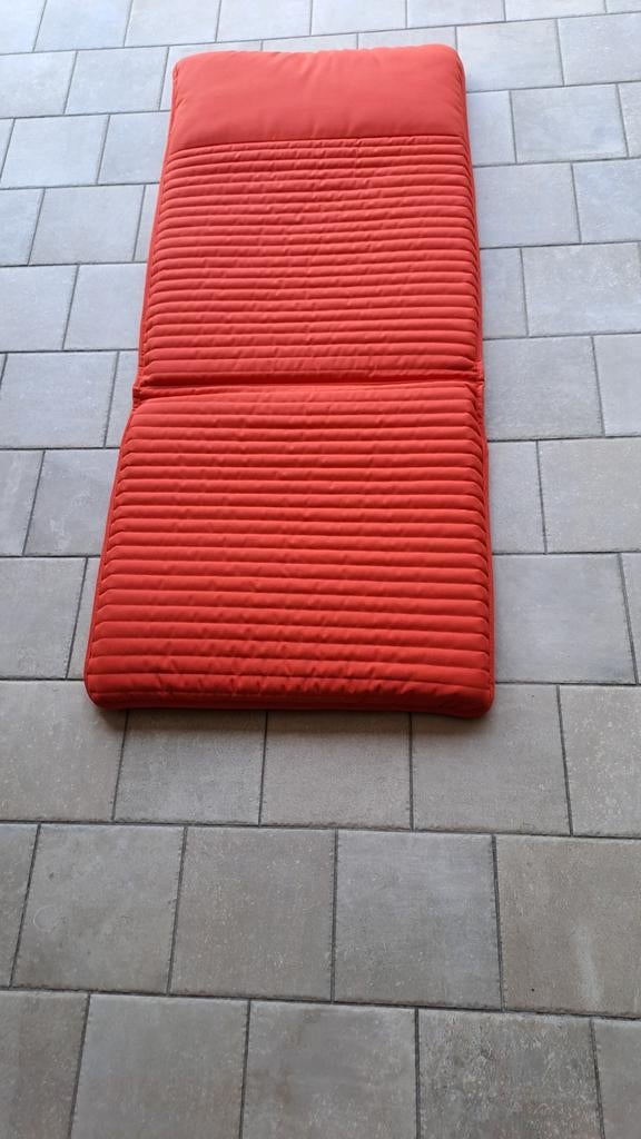Kussen voor POANG zetel, Huis en Inrichting, Ophalen, Nieuw, Rood