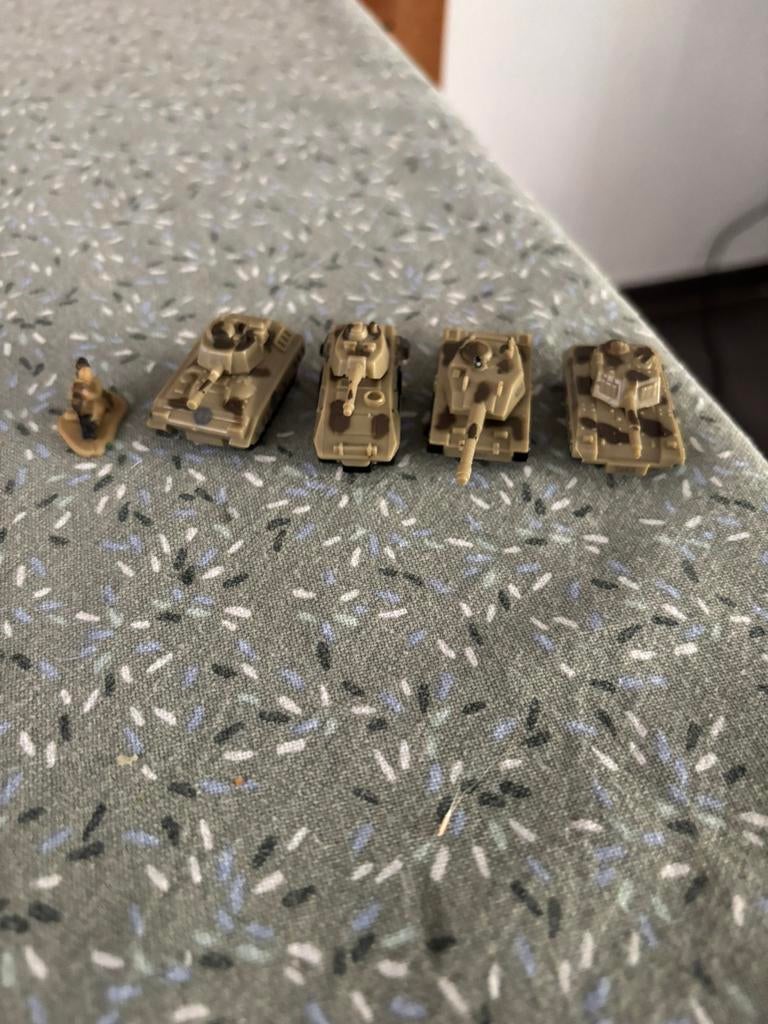 Micro machines, Enlèvement