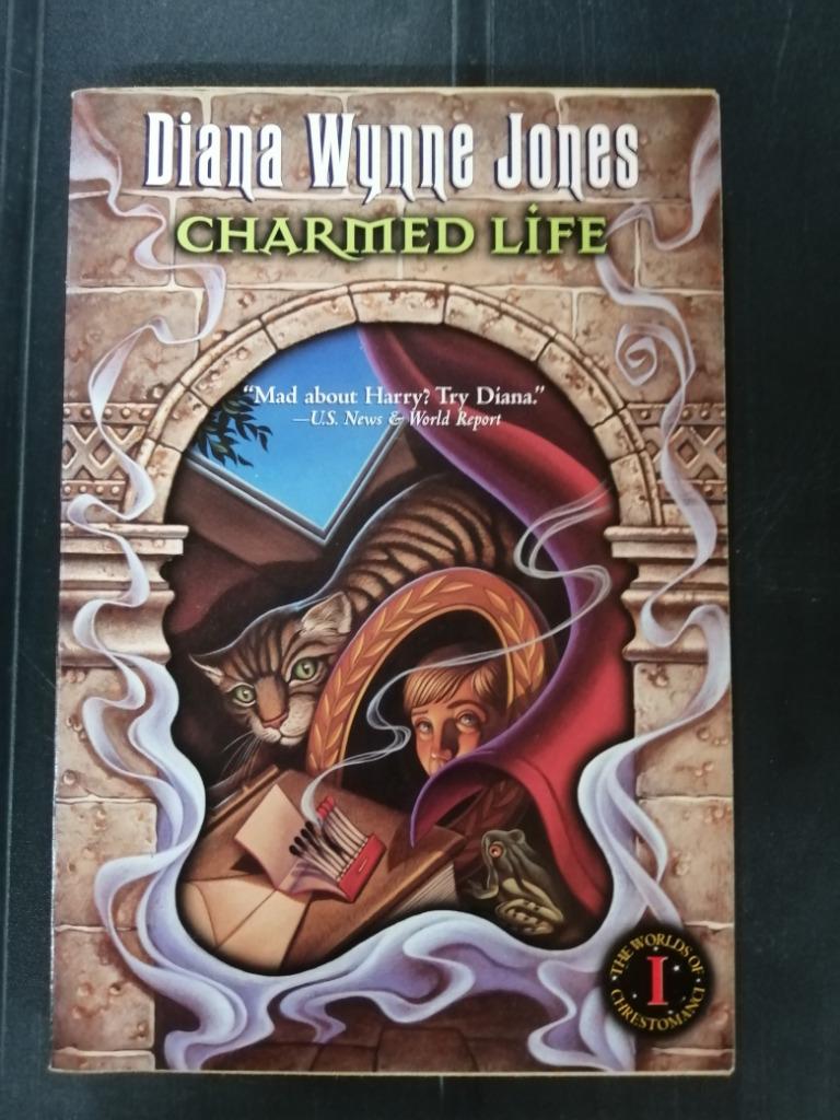 Diana Wynne Jones - Charmed Life, Boeken, Kinderboeken | Jeugd | 10 tot 12 jaar, Gelezen, Ophalen of Verzenden