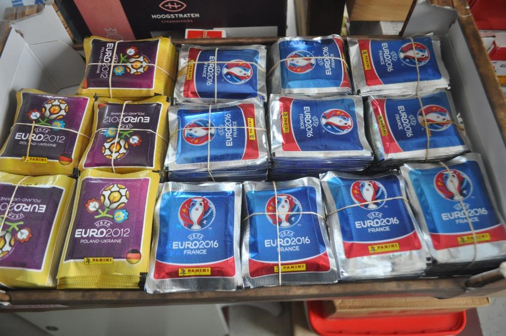 PANINI 1000 ZAKJES EURO 2012, Verzamelen, Ophalen of Verzenden, Zo goed als nieuw, Poster, Plaatje of Sticker