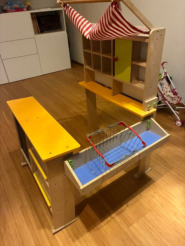 Houten speel winkeltje, Kinderen en Baby's, Ophalen, Zo goed als nieuw