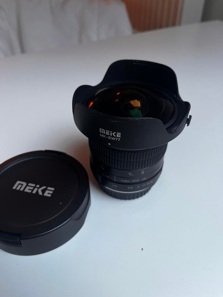 Meike 8mm fisheye lens f3.5 Canon ef-s mount, Enlèvement ou Envoi, Comme neuf, Objectif fisheye grand angle