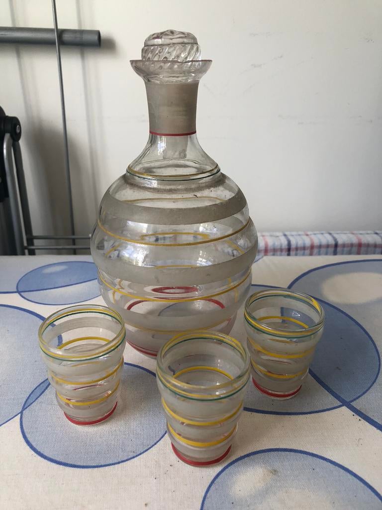 Retro fles met 3 glaasjes, Ophalen