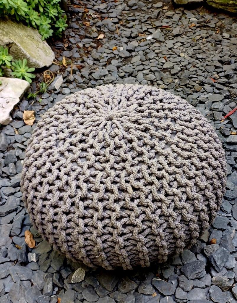 pouf gris, Enlèvement ou Envoi, Comme neuf