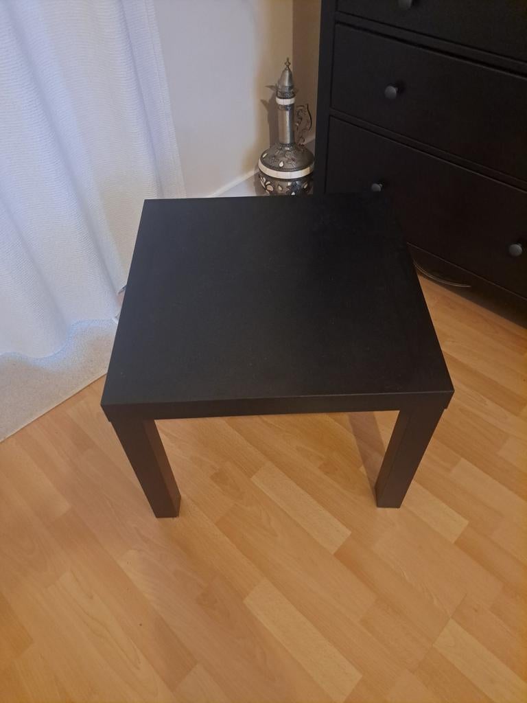 Table d'appoint lack ikea, Maison & Meubles, Tables | Tables d'appoint, Moins de 55 cm, Carré, Enlèvement, Utilisé