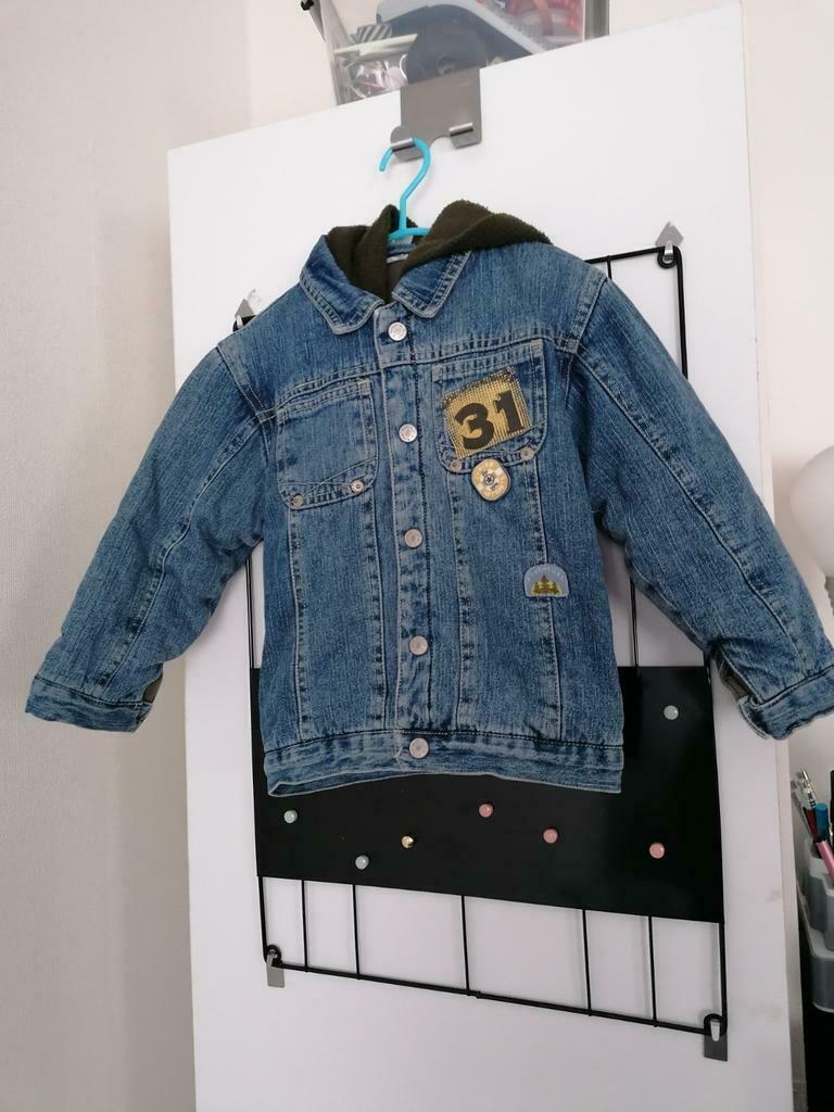 Dikke jeansjas voor 3 jaar, Kinderen en Baby's, Gebruikt, Dirkje, Ophalen of Verzenden, Jongen