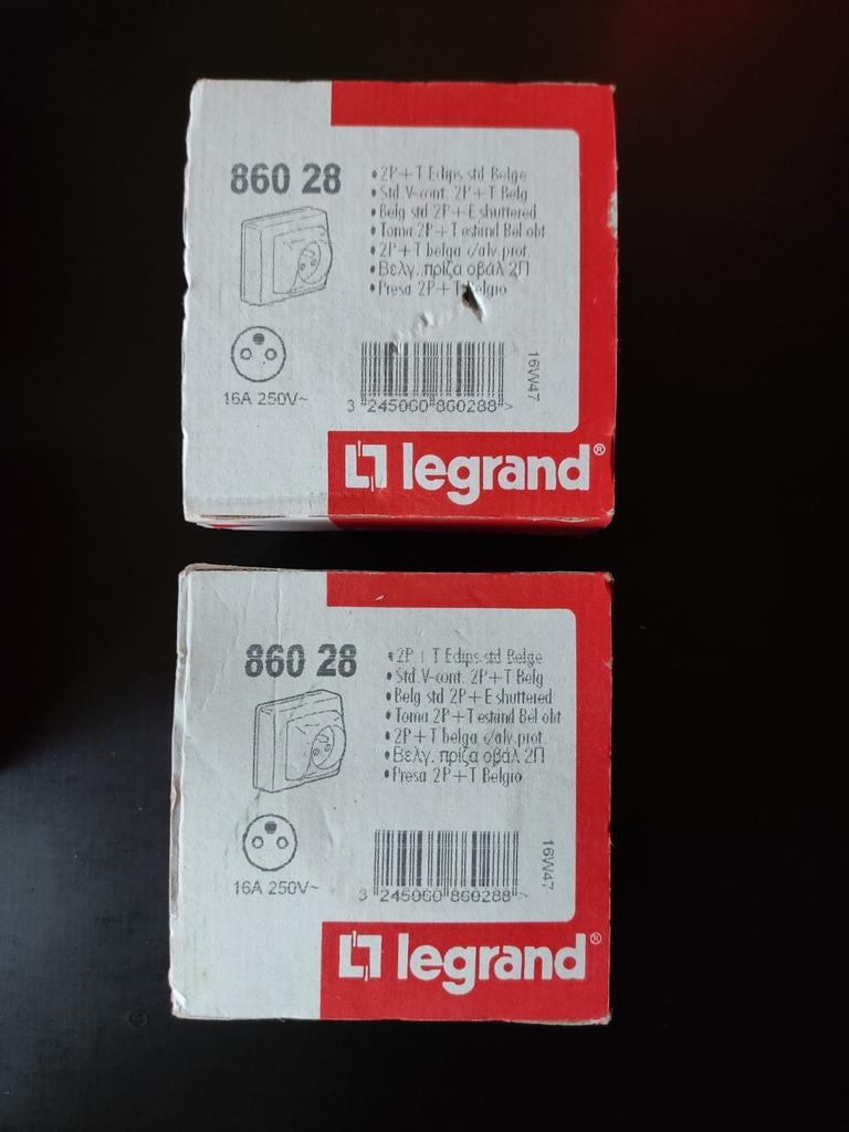 1x opbouw stopcontact Legrand Oteo, Enlèvement ou Envoi, Interrupteur