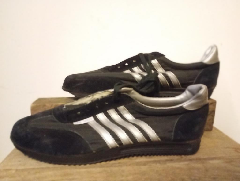 Lot de baskets vintage pour homme m45-46, Enlèvement ou Envoi, Comme neuf, Baskets