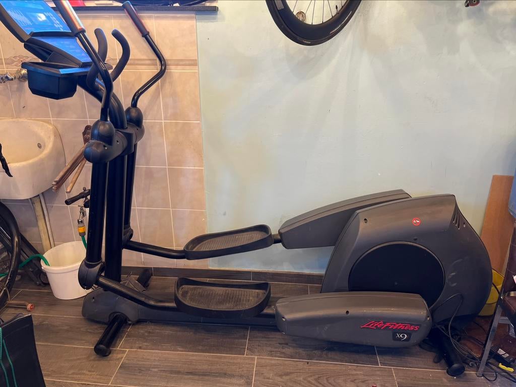 Professionele crosstrainer Life Fitness X9, Enlèvement, Utilisé, Vélo elliptique