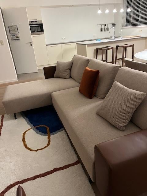 salon 260 cm breedte , ligzetel 160 cm, Ophalen, Zo goed als nieuw, Leer, Moderne design