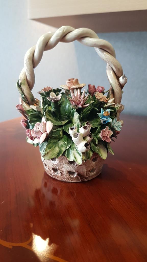 Mandje met bloemen, Antiek en Kunst, Antiek | Porselein, Ophalen