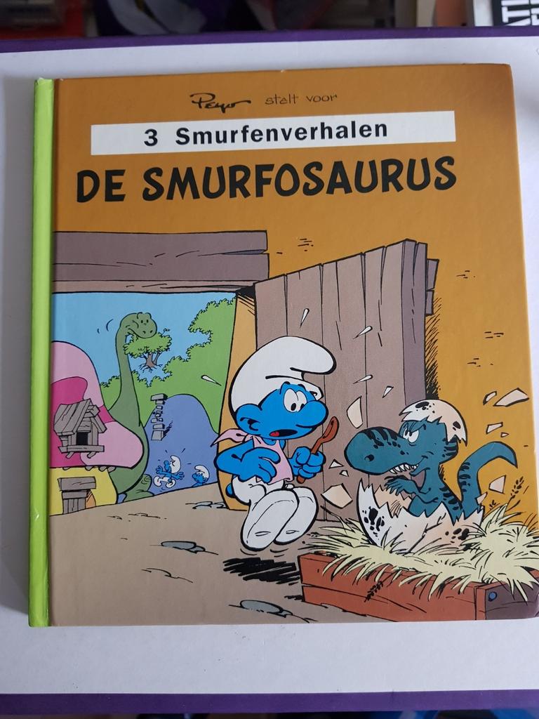 De SMURFOSAURUS  3 smurfverhalen hc 1996 Peyo, Boeken, Stripverhalen, Gelezen, Peyo, Eén stripboek, Ophalen of Verzenden