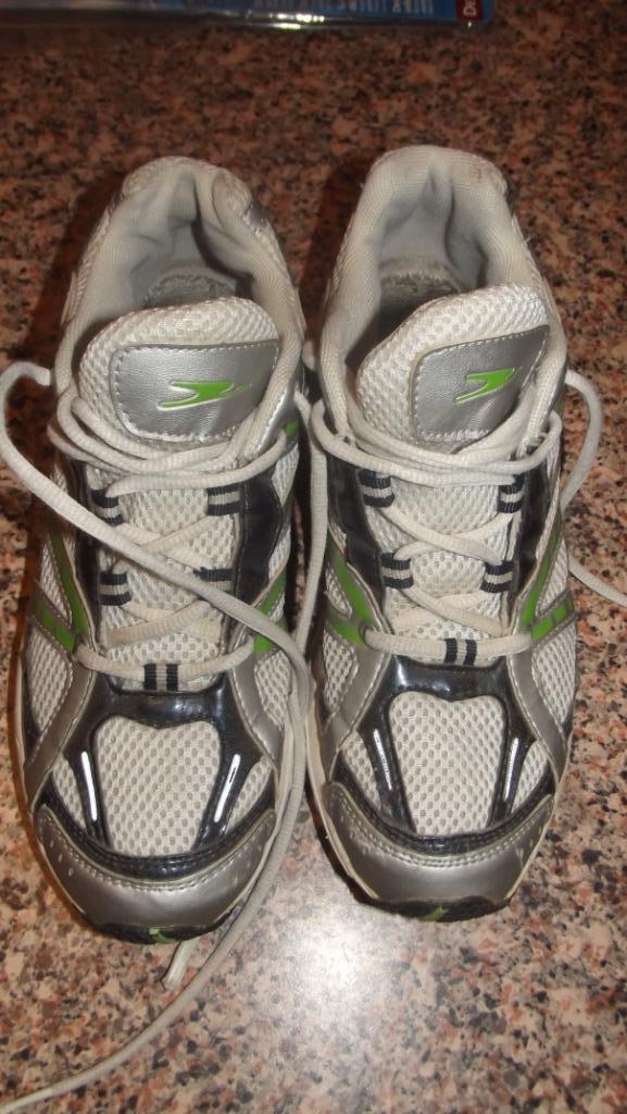 Sportschoenen, Gebruikt, Overige typen, Hardlopen, Ophalen