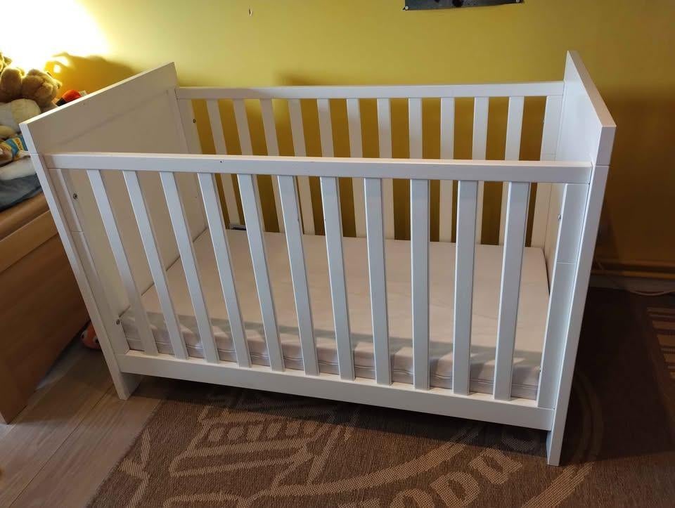 Kinderbedje met matras, donsje en lakens, Kinderen en Baby's, Zo goed als nieuw, Minder dan 140 cm, Minder dan 70 cm, Ophalen