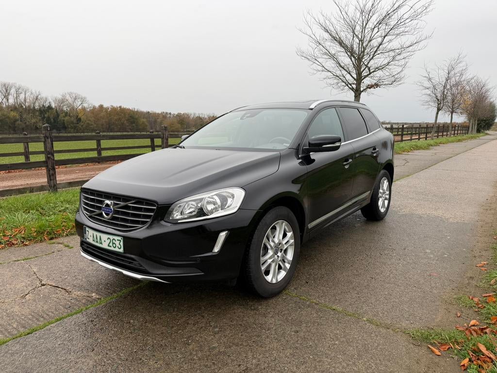 Kraaknette Volvo xc60 2.0d4 summum automaat, Auto's, Automaat, Zwart, Leder, Bedrijf