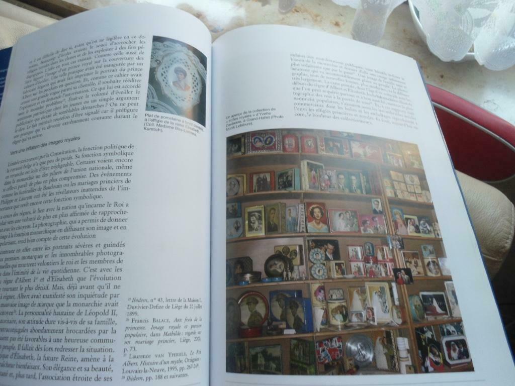 Très beau livre Neuf avec Nombreuses photos Famille Royale, Enlèvement ou Envoi, Comme neuf, Magazine ou livre