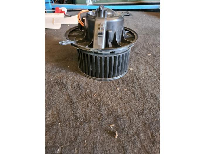 Kachel Ventilatiemotor van een Skoda Yeti, Ophalen of Verzenden, 3 maanden garantie, Gebruikt, Skoda