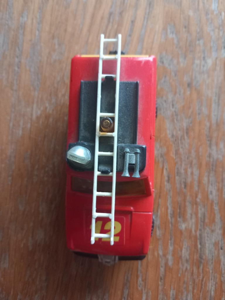 Range Rover Red "Fire Control" Matchbox, Hobby en Vrije tijd, Ophalen of Verzenden, Gebruikt, Auto